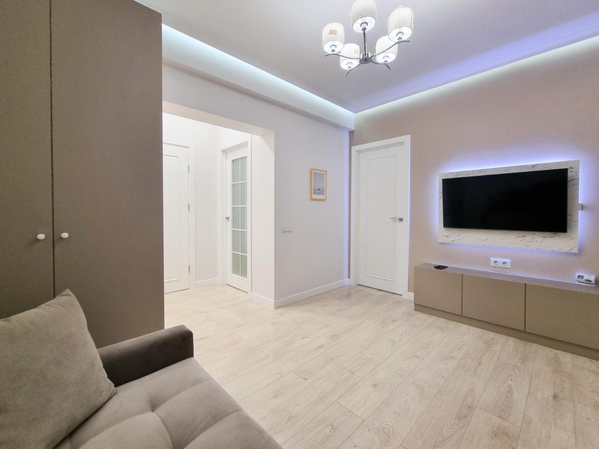 Botanica, 1 Bedroom Apartment With Living Chisinau Exterior photo
